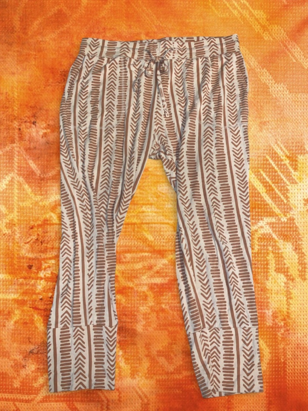 Kate Quinn Patterned Capri Drawstring Jogger Pants